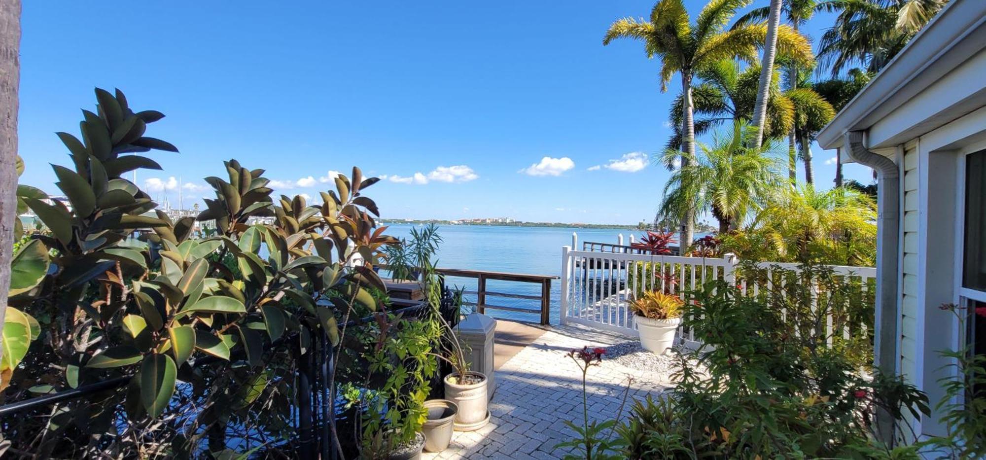 Coconut Paradise St. Pete Beach Ngoại thất bức ảnh